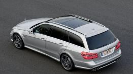 Mercedes Klasa E 63 AMG Kombi - widok z góry