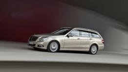 Mercedes E 250 CDI W212 kombi - lewy bok