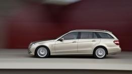 Mercedes E 250 CDI W212 kombi - lewy bok