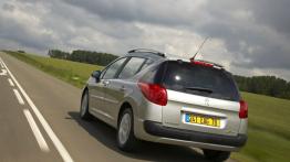 Peugeot 207 Kombi - tył - reflektory wyłączone