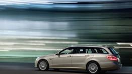 Mercedes E 250 CDI W212 kombi - lewy bok