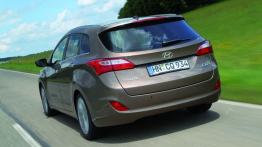 Hyundai i30 II kombi - widok z tyłu