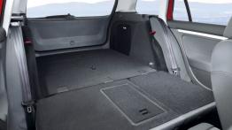 Volkswagen Golf V Kombi - tylna kanapa złożona, widok z boku