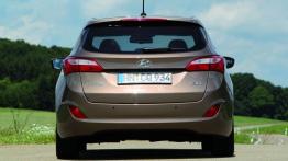 Hyundai i30 II kombi - widok z tyłu