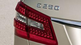 Mercedes E 250 CDI W212 kombi - emblemat