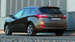Hyundai i30 II kombi - widok z tyłu