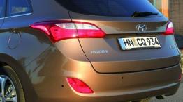 Hyundai i30 II kombi - pokrywa bagażnika zamknięta