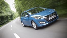 Hyundai i30 II kombi - widok z przodu