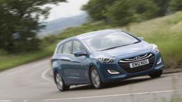 Hyundai i30 II kombi - widok z przodu