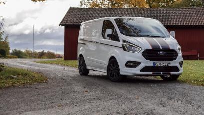 Nowy Ford Transit i Tourneo PHEV / MHEV – czy hybryda da Ci zarobić?
