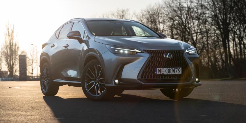 Lexus NX 450h+ E-FOUR Omotenashi nie pozwala sobie na słabości. W końcu znalazłem samochód dla siebie