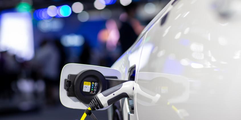 Zwrot w strategii Forda? Amerykanie negocjują z chińskim BYD dostawy baterii do hybryd