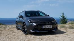 Toyota Corolla TS Kombi GR SPORT 2.0 Hybrid - widok z przodu