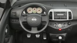 Nissan Micra C+C - pełny panel przedni