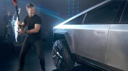 Tesla pokazała pickupa. Wygląd Cybertrucka może szokować!