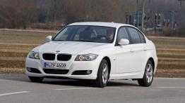 Duże, tanie, wygodne i bezpieczne. Auta do 15 tys. zł, którymi nie strach jeździć