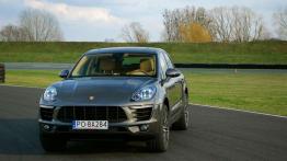 Alfa Romeo Stelvio kontra Porsche Macan – co wybrać?