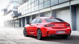 Opel Insignia GSI - w połowie drogi do OPC