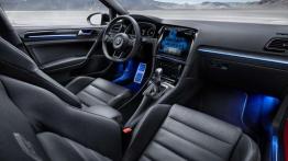 Volkswagen Golf R Touch - mały skok w przyszłość