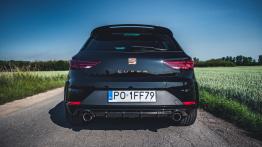 Seat Leon Cupra R – czym różni się od „zwykłej” Cupry? I czy warto dopłacać?