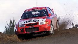 Mitsubishi Lancer EVO VI WRC - widok z przodu