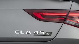 Mercedes-AMG CLA45 4MATIC+ - prawy tylny reflektor - w??czony