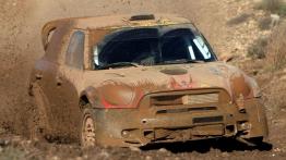 Mini Countryman WRC - przód - reflektory wyłączone