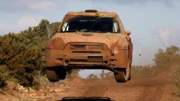 Mini Countryman WRC - przód - reflektory wyłączone