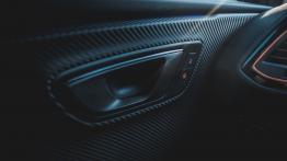 Seat Leon Cupra R – czym różni się od „zwykłej” Cupry? I czy warto dopłacać?