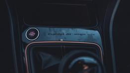 Seat Leon Cupra R – czym różni się od „zwykłej” Cupry? I czy warto dopłacać?