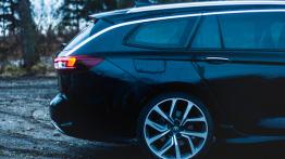 Opel Insignia Grand Tourer GSI. Zapowiedź czy zamiennik OPC?