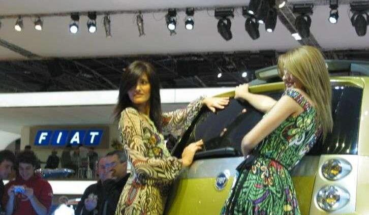 Migawki z salonu paryskiego