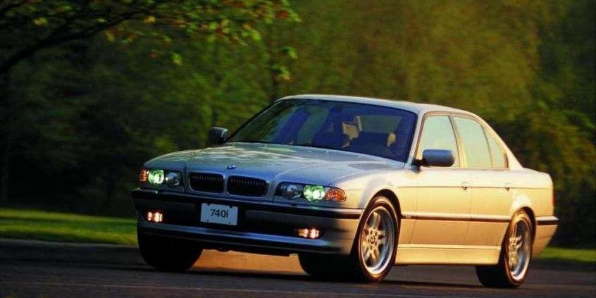 BMW 7 e38 - luksus, do którego trzeba dojrzeć