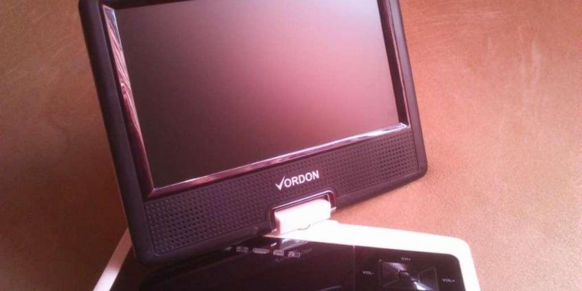 Przenośny odtwarzacz DVD marki Vordon - sposób na spokojną podróż?
