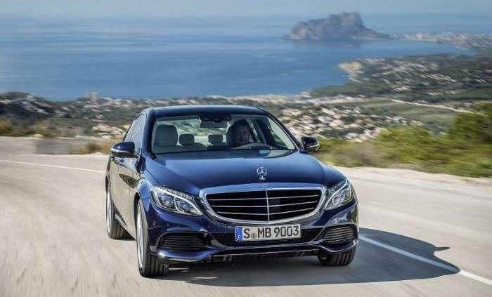 Mercedes Klasy C z nową podstawową wersją C160