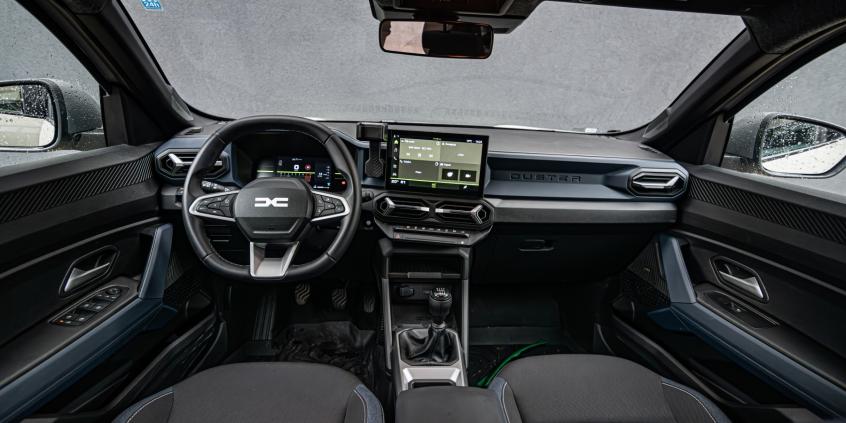 Toyota C-HR 1.8 Hybrid vs Dacia Duster 1.8 Full Hybrid. Porównanie spalania, kosztów i opinii