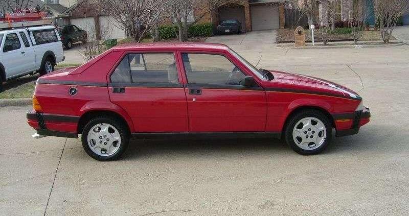 Alfa Romeo 75 - ta, która zamknęła pewien rozdział