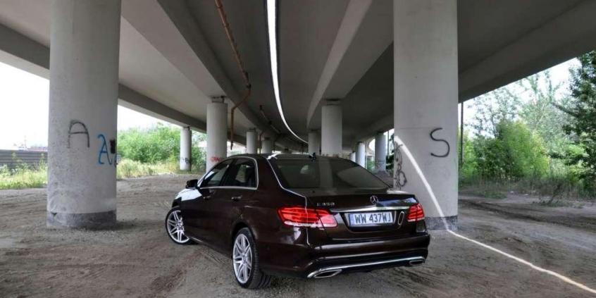 Mercedes-Benz E350 BlueTEC - wehikuł czasu dla wybrednych