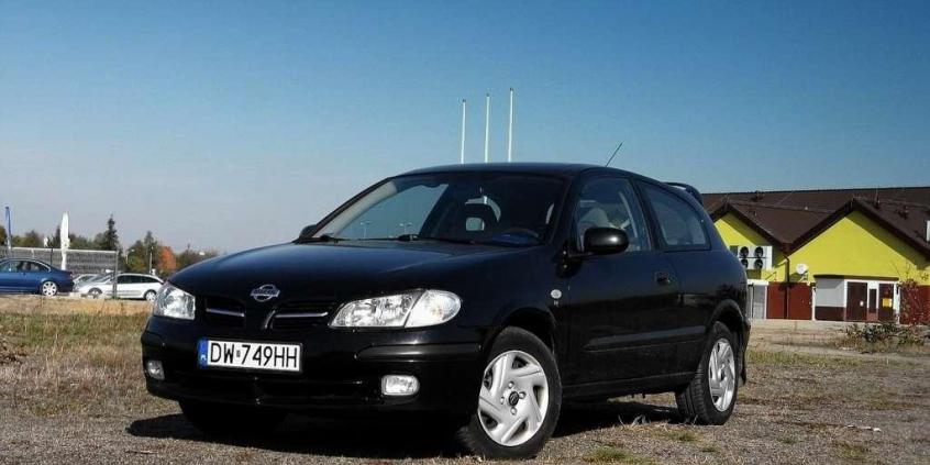 Nissan Almera - owoc romansu z Francuzem