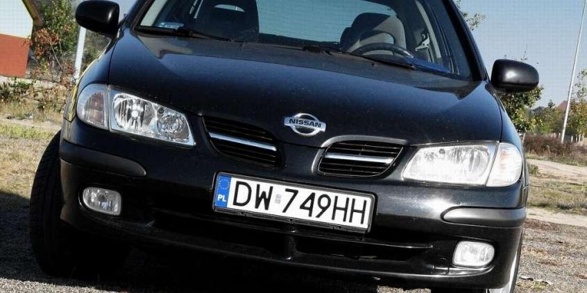 Nissan Almera - owoc romansu z Francuzem