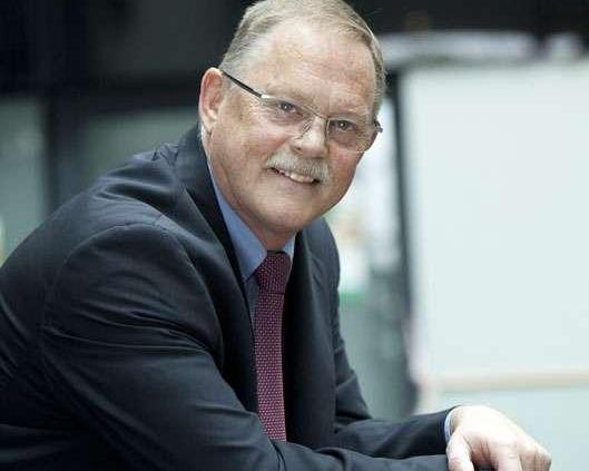 Tony Elliott w Polsce