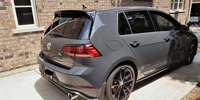 Dlaczego konfiguratory aut online kłamią? 5 pułapek, w które wpadasz przy wyborze auta