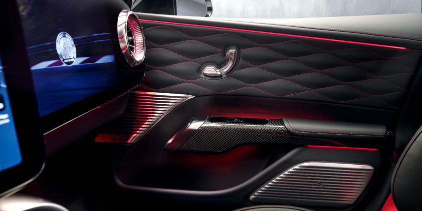 14-calowe ekrany i fizyczne sterowanie. Oto wnętrze nowego AMG GT 4-Door Coupé