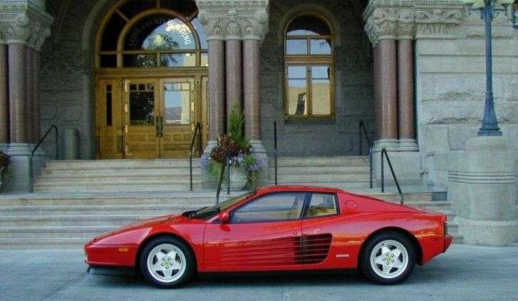 Czerwona gorączka - Ferrari Testarossa