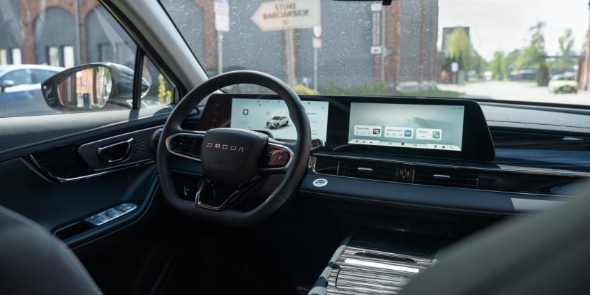 Omoda 5 Hybrid Premium to wersja, której od początku brakowało. Wreszcie mogę ją (warunkowo) polecić