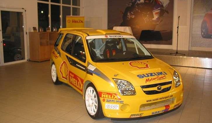 Suzuki odkrywa rajdowe karty ad. 2005
