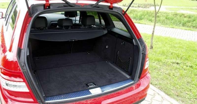 Mercedes kombi - rodzinna przejażdżka