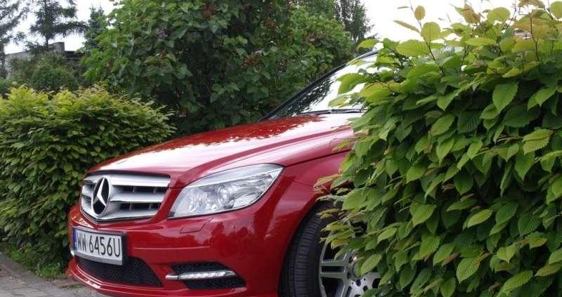 Mercedes kombi - rodzinna przejażdżka