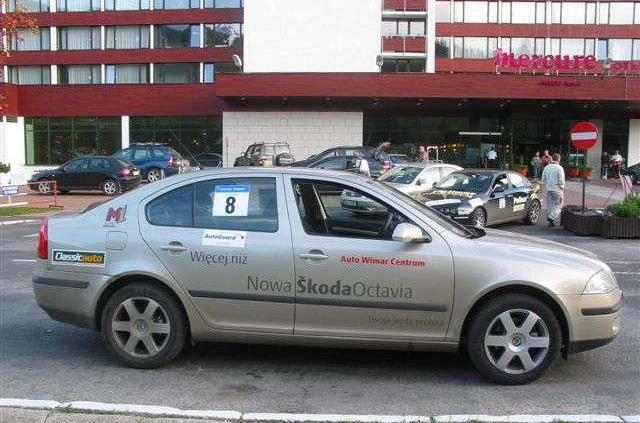 Asy dawnych tras rajdowych na starcie 40 Rajdu Żubrów