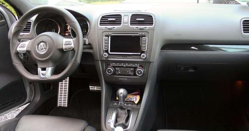 Z klekotem, ale szybko